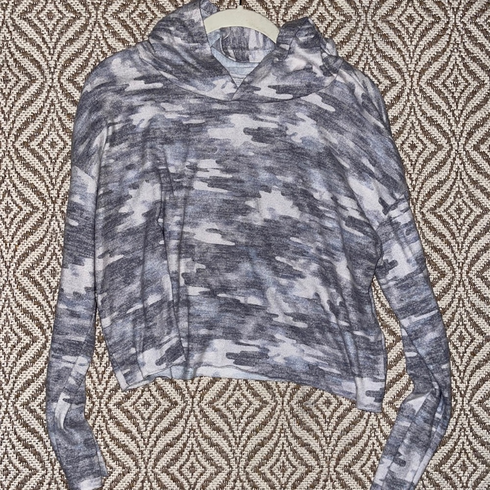 Onzie L/S Cropped Camo Hoodie (French Terry)